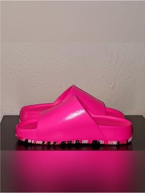 Nike A’ja A’One Hyper Pink Slides